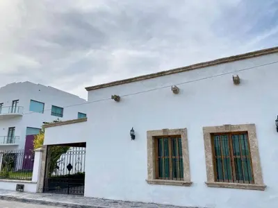 Edificio en el que se encuentra la villa