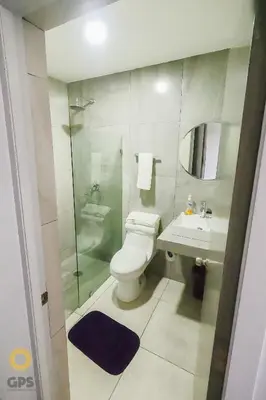 Un baño de 3010 Habitación en Pacifika, excelente ubicación
