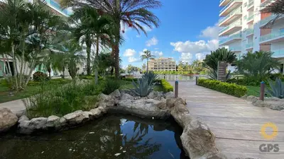 Jardín al aire libre en 3010 Habitación en Pacifika, excelente ubicación