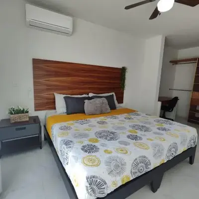 Pent-house a media cuadra del malecón