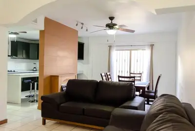 Una cocina o zona de cocina en Alojamiento completo 3 habitaciones (se puede facturar)