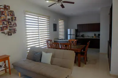 Zona de estar de 2br/2ba Condo 1 block to ocean! - Unit 6
