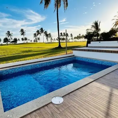 casa con alberca en campo de golf by G P S rentas