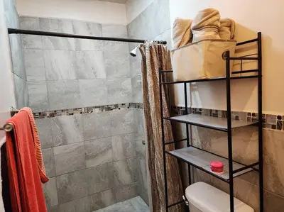 Un baño de Departamento en planta baja en centro de Cananea