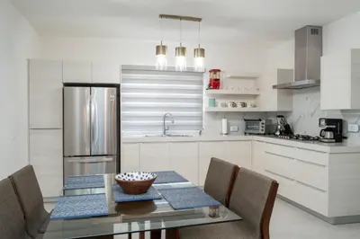 Una cocina o zona de cocina en Cómoda Villa para pasar momentos increíbles