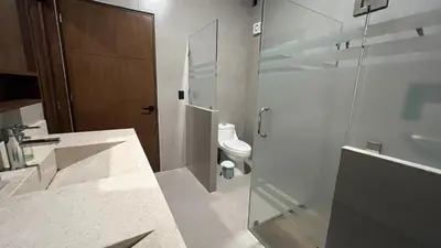 Un baño de Depa a unas calles de la playa by G P S rentas