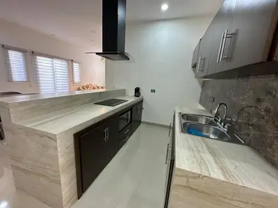 Una cocina o zona de cocina en Departamento isla central 2