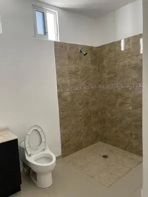 Un baño de TWO bedroom apartment 101